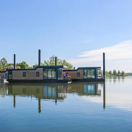 Tekne 2 Bedroom Lovely Ship In Ohe & Laak 5*