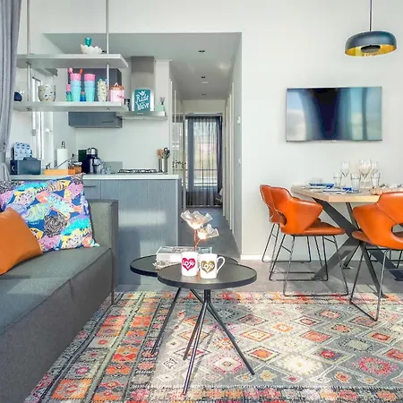 Tekne 2 Bedroom Lovely Ship In Ohe & Laak