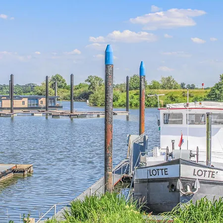2 Bedroom Lovely Ship In Ohe & Laak Tekne