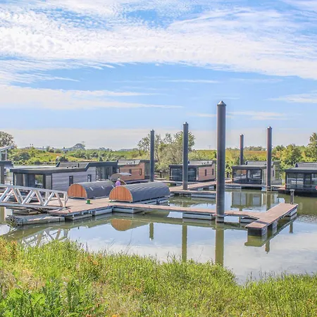 2 Bedroom Lovely Ship In Ohe & Laak Tekne 5*